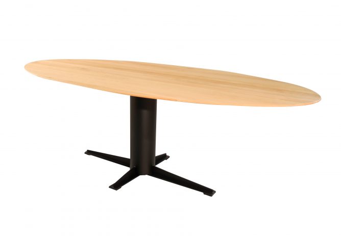 Pavia - Design ovale eettafel