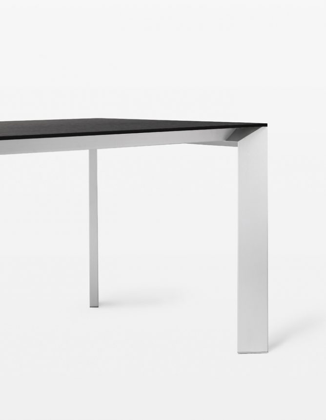 Uitschuif tafel design Lecce