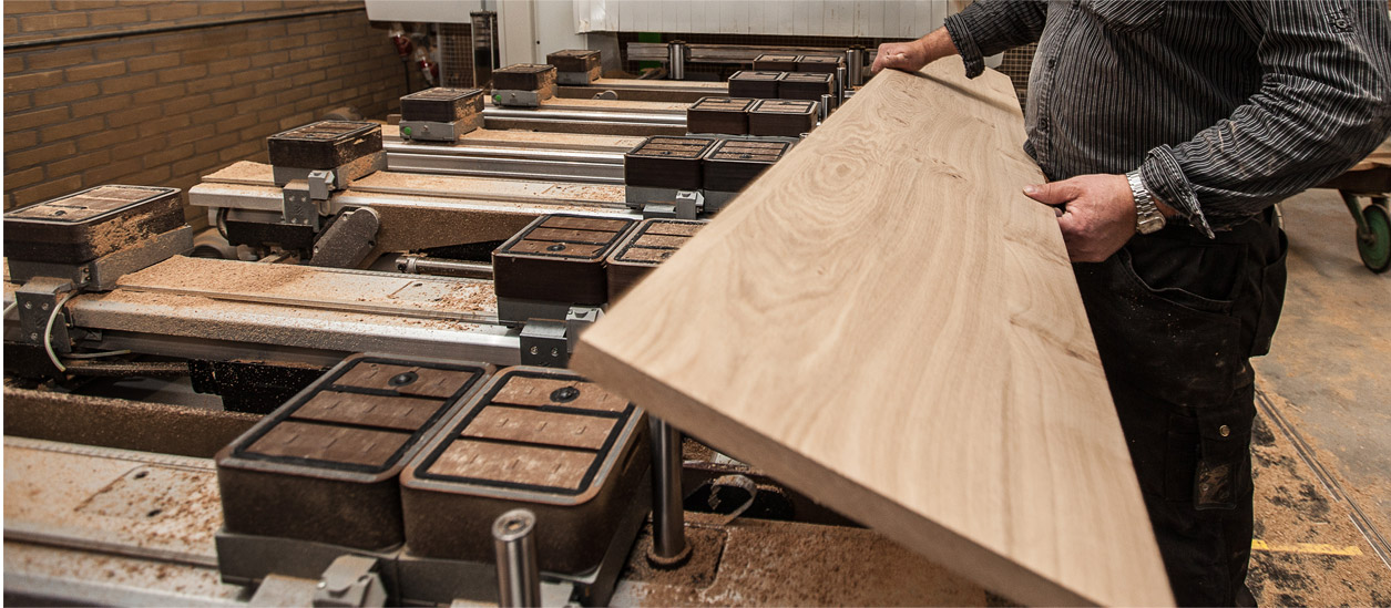 betekenis Glad Gestreept Eettafel 12 personen - De Tafelfabriek